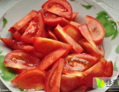 山东滕州粉百利西红柿产销两旺