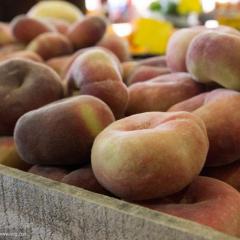 钢城俺这里是黄桃和水蜜桃生产基地