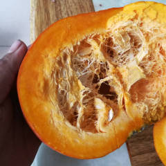 山东昌乐本人全年代发代收板栗南瓜，有棚瓜