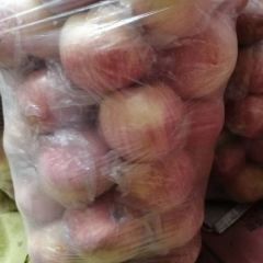 灵宝高山纸加膜条纹红富士。高档货各种档次的货都有